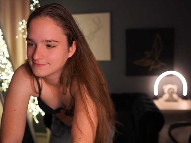 SuzySKy live cam on BongaCams