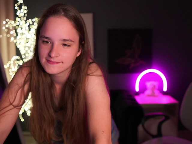 SuzySKy live cam on BongaCams