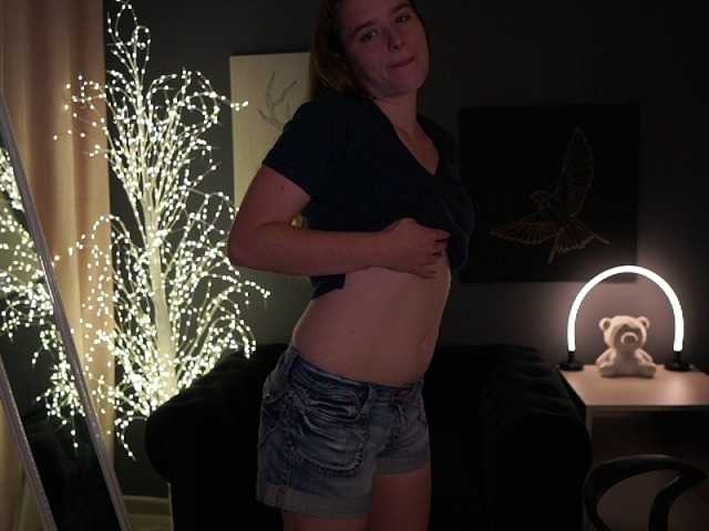 SuzySKy live cam on BongaCams
