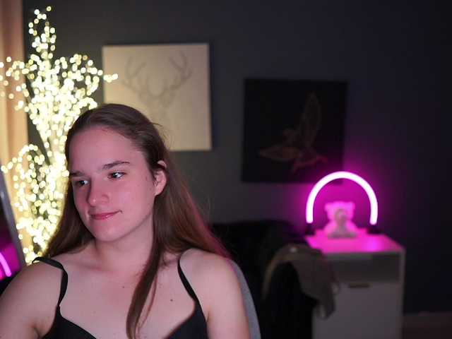 SuzySKy live cam on BongaCams
