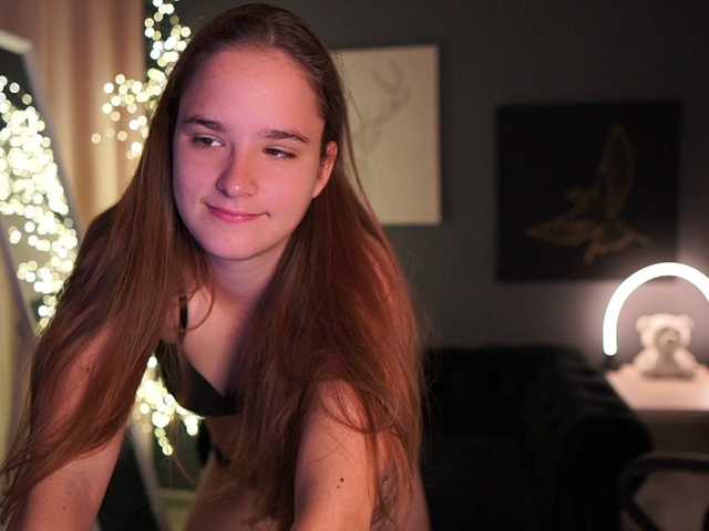 SuzySKy live cam on BongaCams