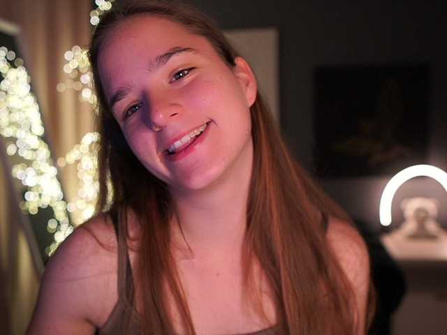 SuzySKy live cam on BongaCams