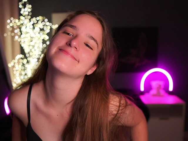 SuzySKy live cam on BongaCams