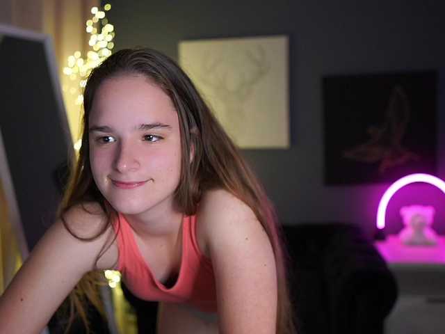 SuzySKy live cam on BongaCams