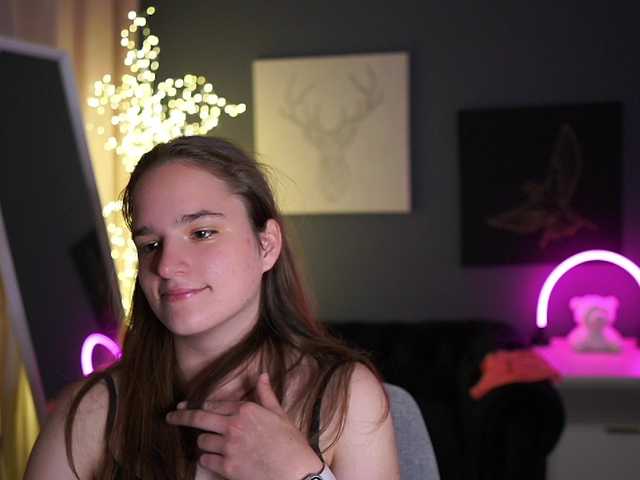 SuzySKy live cam on BongaCams