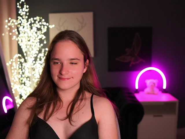 SuzySKy live cam on BongaCams