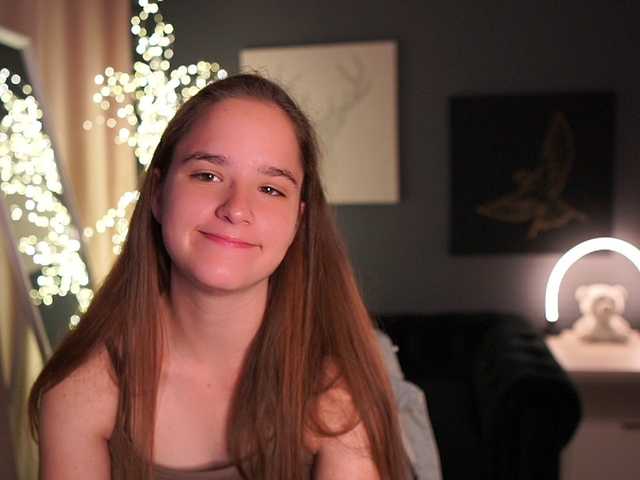 SuzySKy live cam on BongaCams