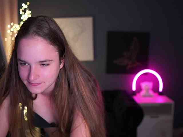SuzySKy webcam