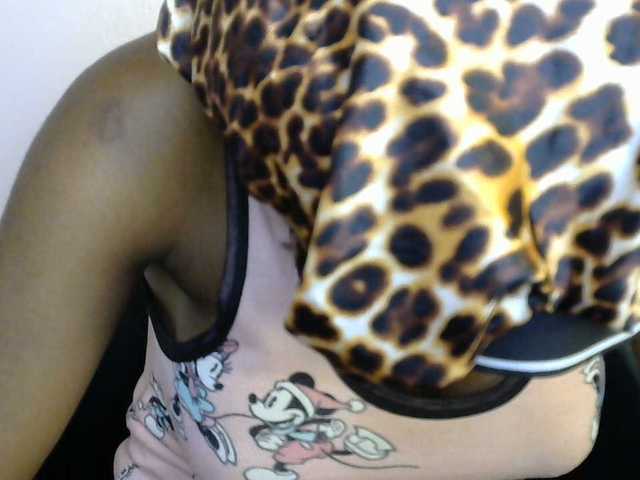 SinfulBitch01 live cam on BongaCams