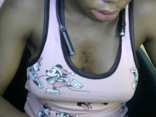 SinfulBitch01 live cam on BongaCams