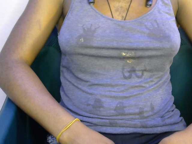 SinfulBitch01 live cam on BongaCams