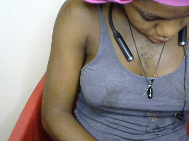 SinfulBitch01 live cam on BongaCams