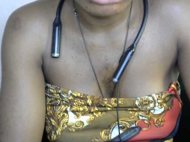 SinfulBitch01 live cam on BongaCams
