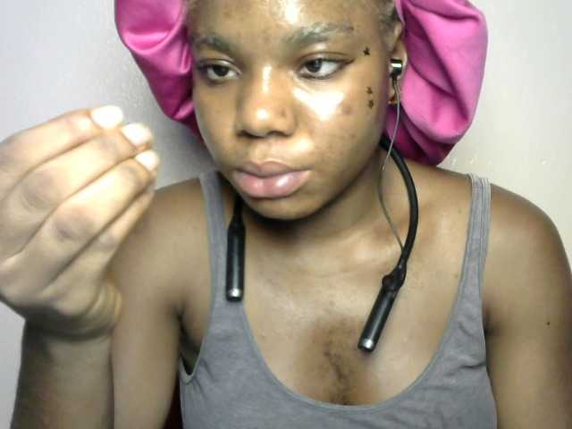 SinfulBitch01 live cam on BongaCams