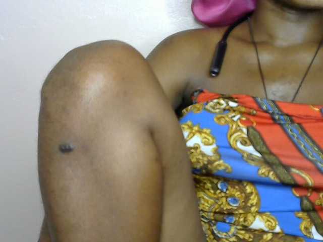 SinfulBitch01 live cam on BongaCams
