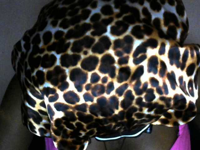 SinfulBitch01 live cam on BongaCams
