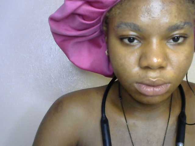 SinfulBitch01 live cam on BongaCams