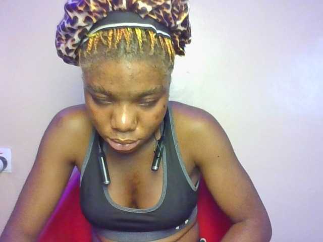 SinfulBitch01 live cam on BongaCams
