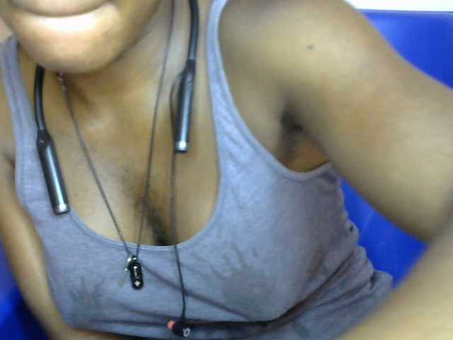 SinfulBitch01 live cam on BongaCams