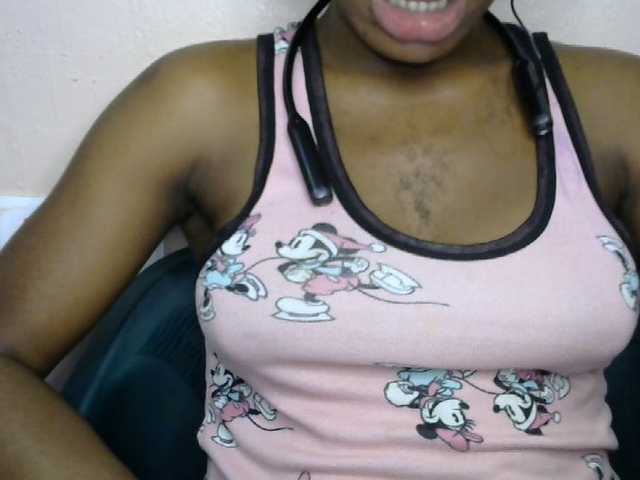 SinfulBitch01 live cam on BongaCams