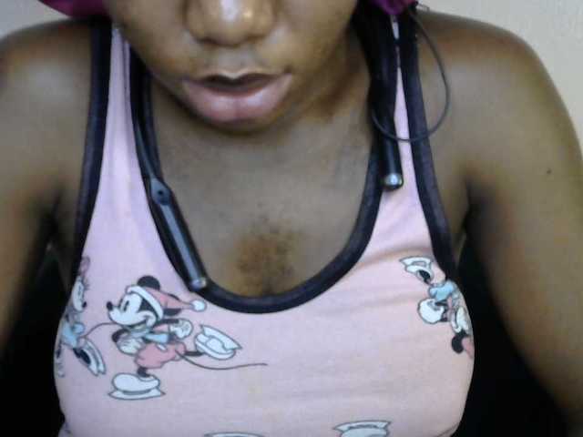 SinfulBitch01 live cam on BongaCams