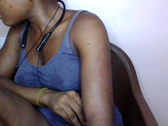 SinfulBitch01 live cam on BongaCams