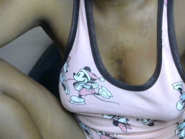 SinfulBitch01 live cam on BongaCams
