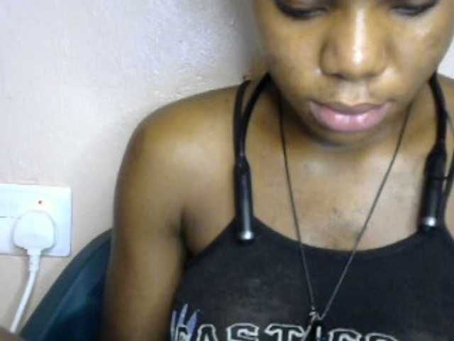 SinfulBitch01 live cam on BongaCams