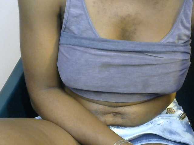 SinfulBitch01 live cam on BongaCams