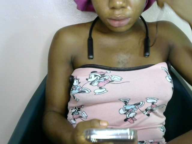 SinfulBitch01 live cam on BongaCams