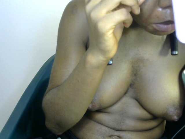 SinfulBitch01 live cam on BongaCams