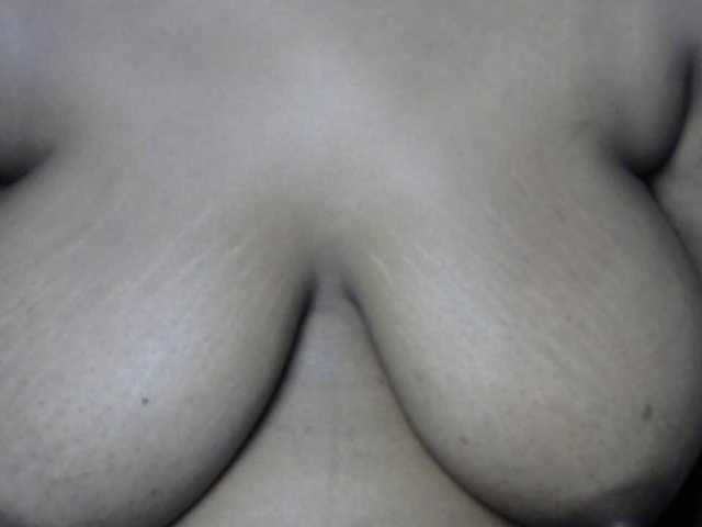 SinfulBitch01 live cam on BongaCams