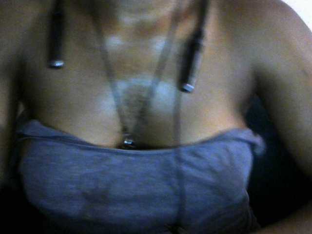 SinfulBitch01 live cam on BongaCams