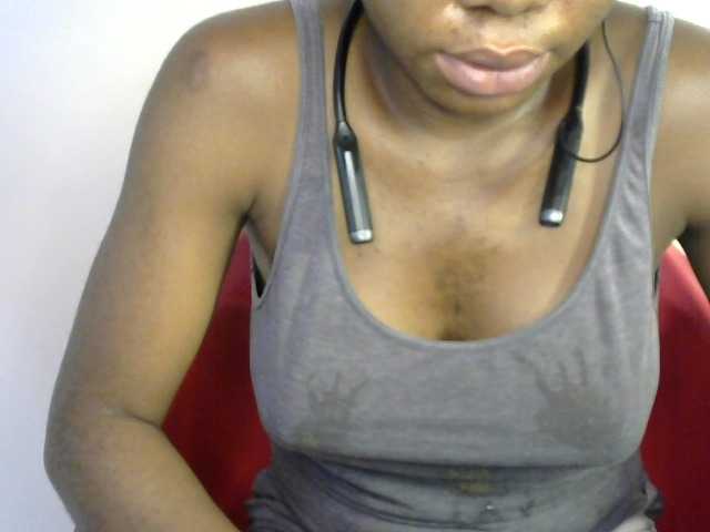 SinfulBitch01 live cam on BongaCams