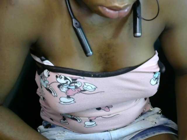 SinfulBitch01 live cam on BongaCams