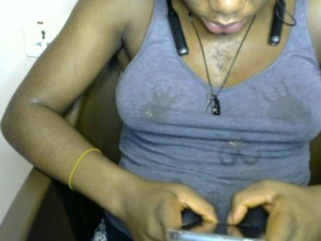 SinfulBitch01 live cam on BongaCams