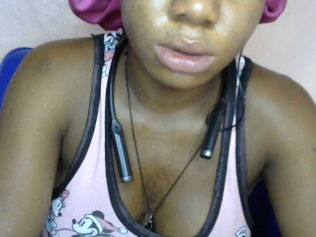 SinfulBitch01 live cam on BongaCams