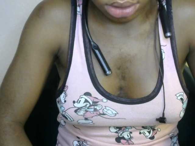 SinfulBitch01 live cam on BongaCams