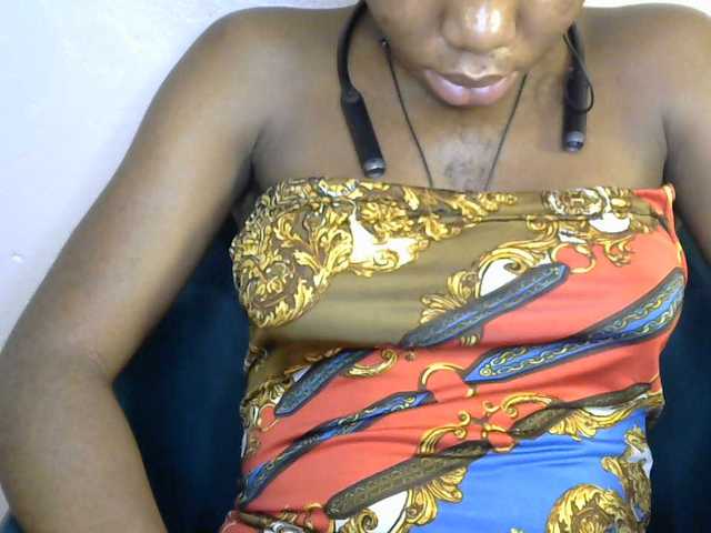 SinfulBitch01 live cam on BongaCams