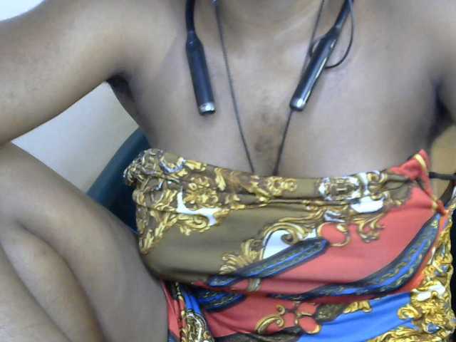 SinfulBitch01 live cam on BongaCams
