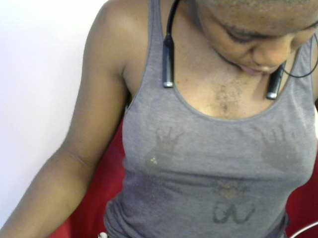 SinfulBitch01 live cam on BongaCams