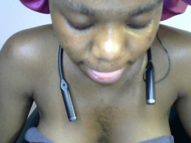 SinfulBitch01 live cam on BongaCams
