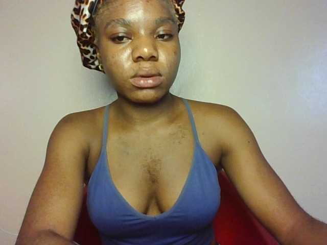 SinfulBitch01 live cam on BongaCams