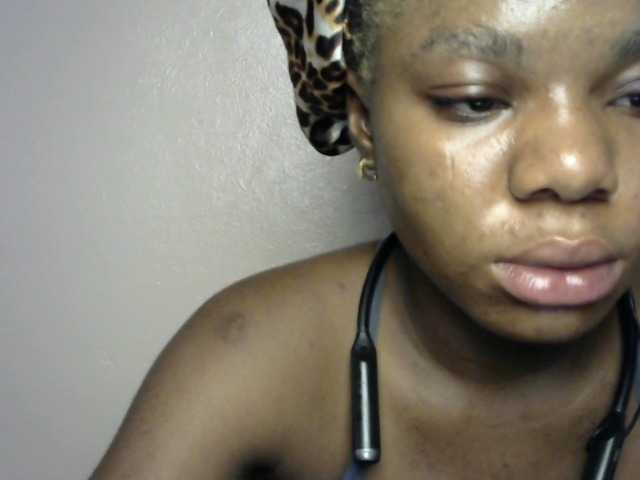 SinfulBitch01 live cam on BongaCams