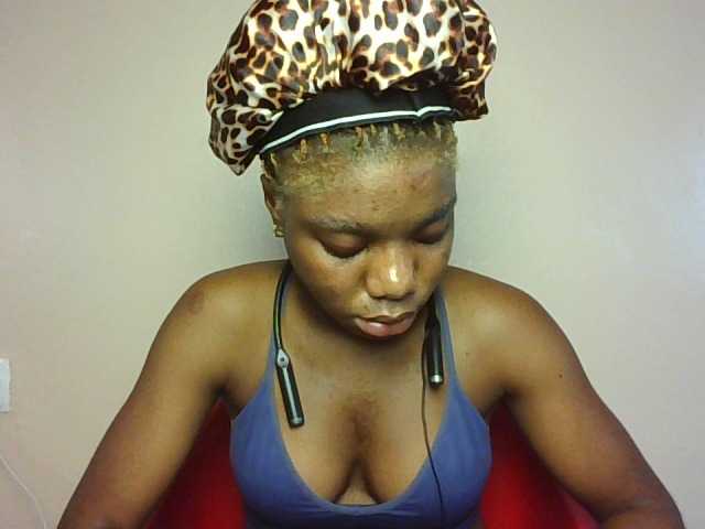SinfulBitch01 live cam on BongaCams