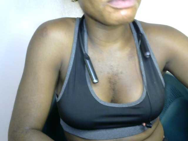 SinfulBitch01 live cam on BongaCams