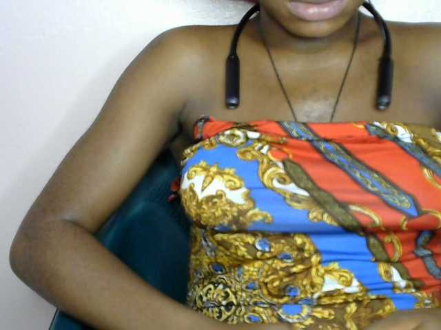 SinfulBitch01 live cam on BongaCams