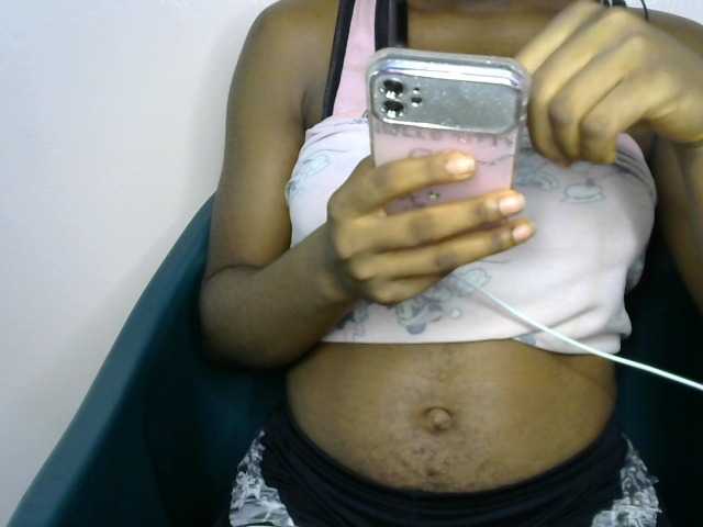 SinfulBitch01 live cam on BongaCams