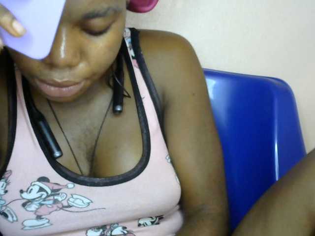 SinfulBitch01 live cam on BongaCams