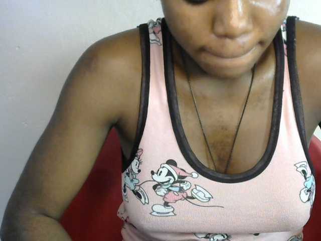 SinfulBitch01 live cam on BongaCams